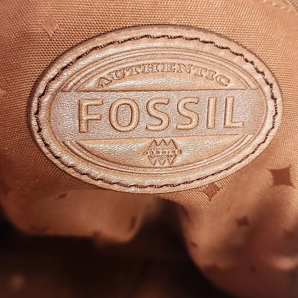 Fossil Teal Vintage Leather Shoulder Bag with Key Charm. LONG LIVE VINTAGE